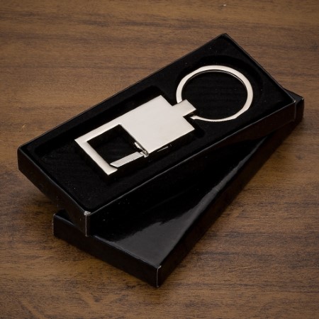 Quarta Imagem: Imagem: chaveiro de metal mosquetão personalizado